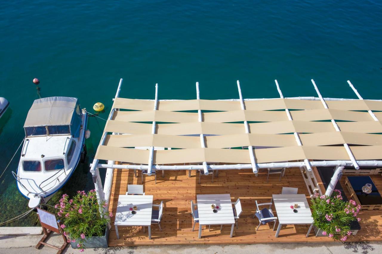 Olife Guesthouse Milna  Εξωτερικό φωτογραφία