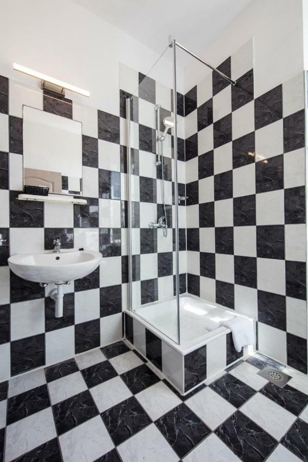 Olife Guesthouse Milna  Εξωτερικό φωτογραφία