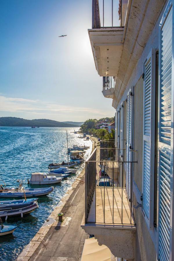 Olife Guesthouse Milna  Εξωτερικό φωτογραφία